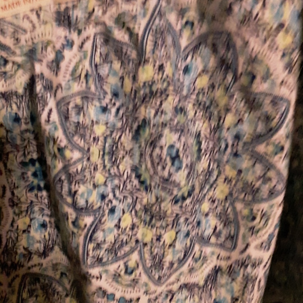 Shirt - Picture 2 of 2